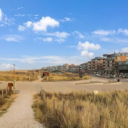 Vacation 450 M From The Beach *